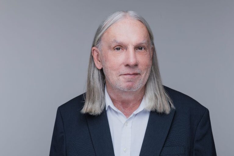 Porträtfoto von Christian Stöger