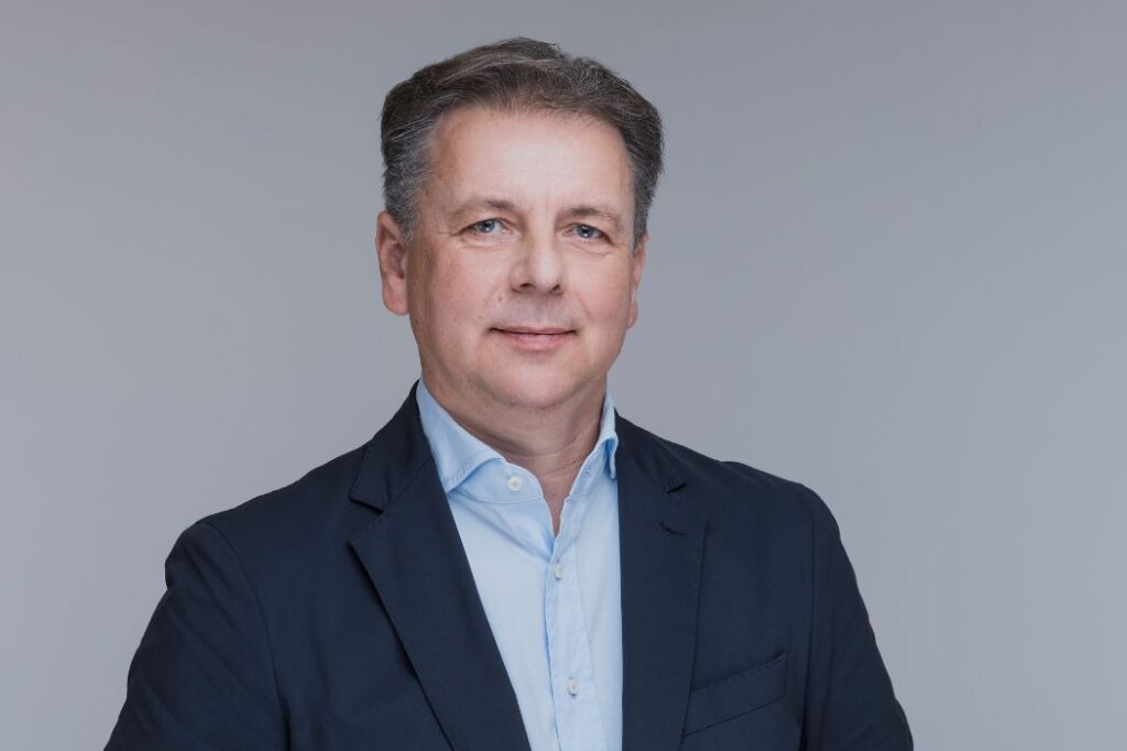 Porträtfoto von DI Klaus Lehner