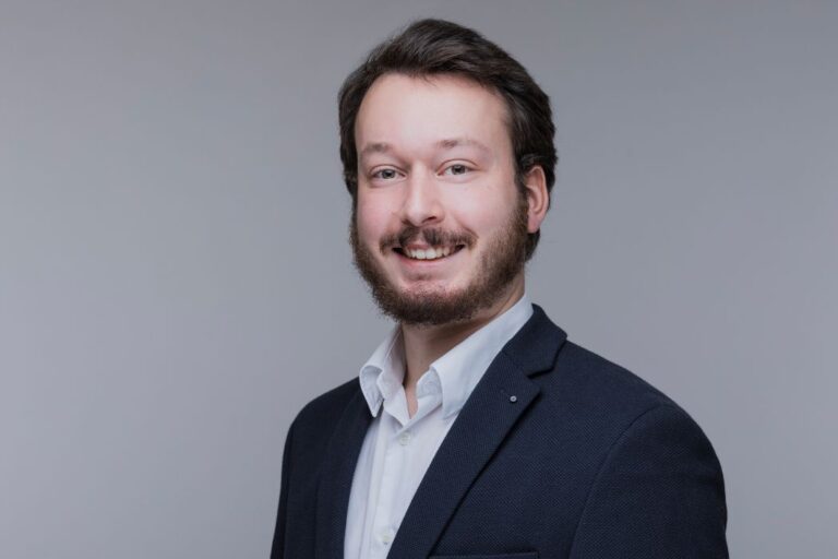 Porträtfoto von Alexander Fischel